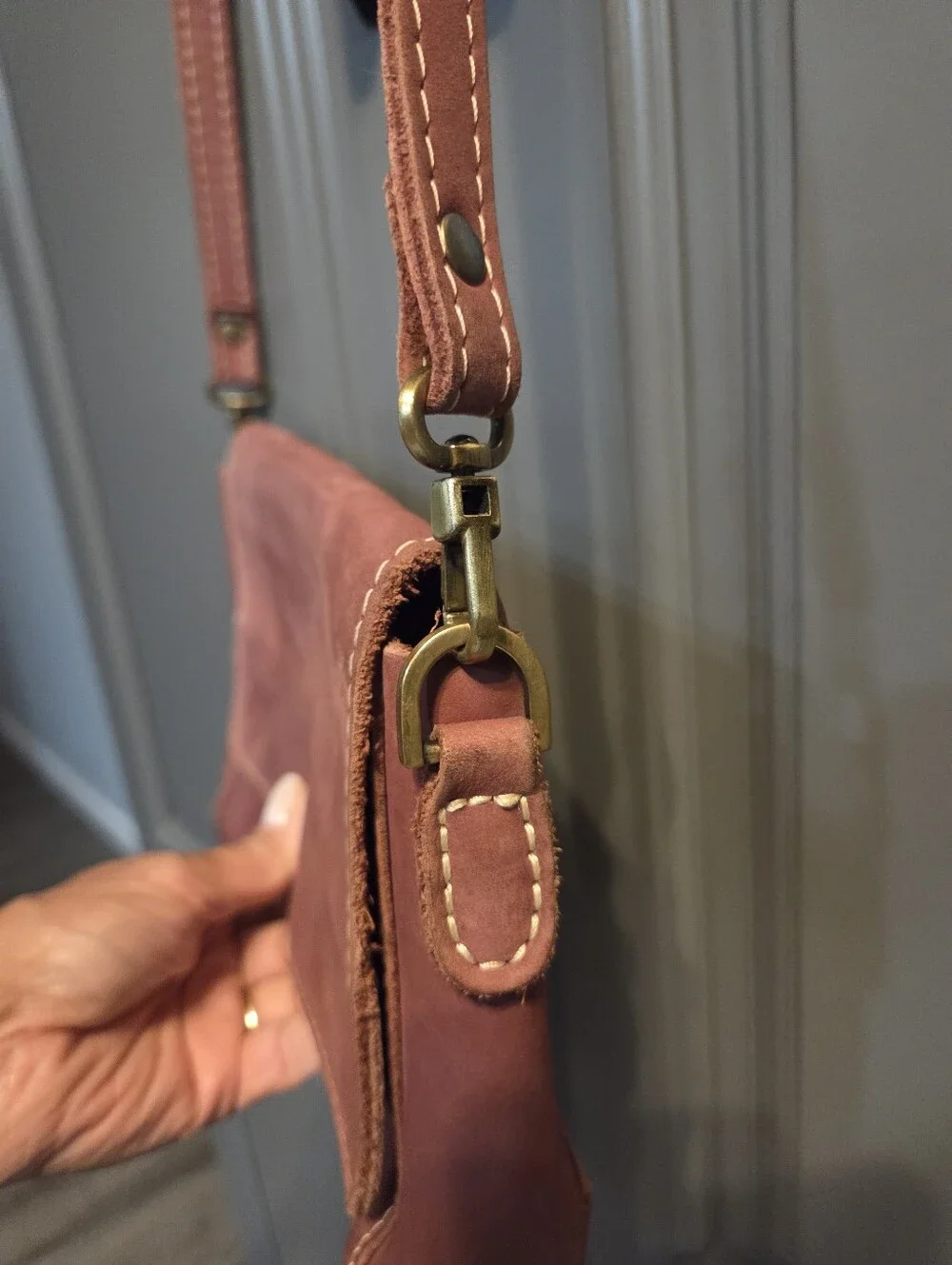 Portland Leather Crossbody Bag